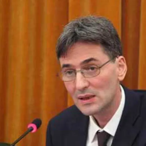 Orban spune că România trebuie să facă schimbări în luarea deciziilor pentru a beneficia de Tratatul de la Lisabona