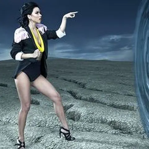 Româncă vedetă în Spania: INNA, 20 de milioane de vizualizări pe YouTube