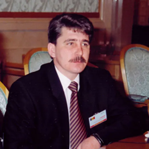 Parlamentul de la Chişinău a aprobat demisia procurorului general, numit în funcţie de comunişti