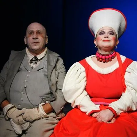 "Revizorul" de la Teatrul de Comedie împlineşte 100 de reprezentaţii