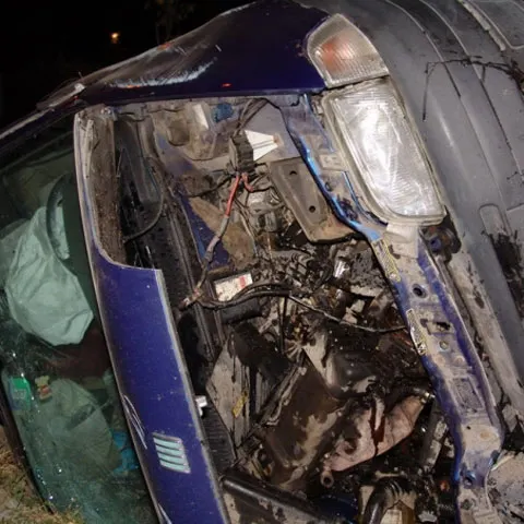 Accident grav în Timiş, trei persoane au fost spitalizate. VEZI GALERIE FOTO