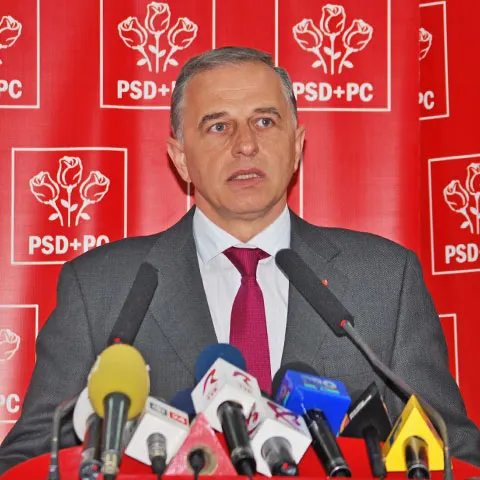 PSD susţine iniţierea unei moţiuni de cenzură pentru înlăturarea actualului guvern, a anunţat Mircea Geoană