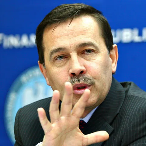 Ministrul Gheorghe Pogea s-a întâlnit marţi cu sindicatele