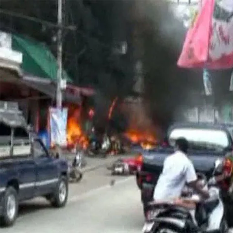 Thailanda: Doi oameni au murit şi 35 au fost răniţi în două atacuri