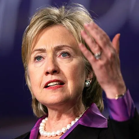 Hillary Clinton a negociat prin telefon semnarea acordurilor între Turcia şi Armenia