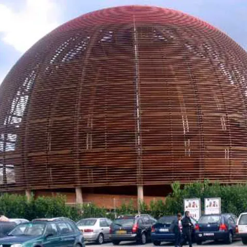 Un angajat francez al CERN a fost pus sub acuzare pentru legături cu Al-Qaida