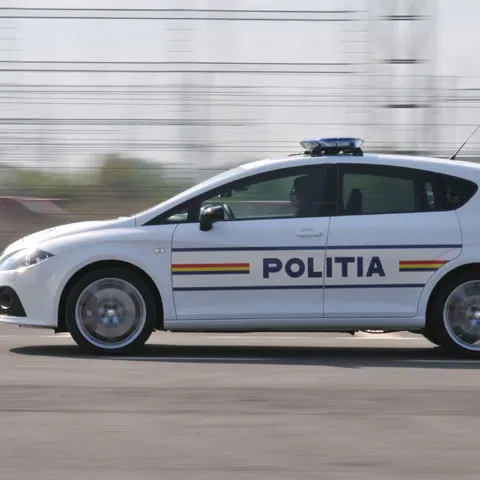 Un poliţist din Ploieşti implicat într-un accident uşor a refuzat să se supună etilotestului