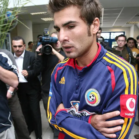 Mutu: "Nu ştiu despre ce petreceri este vorba! Singura mea greşeală e că nu am vorbit cu Răzvan după meci!"