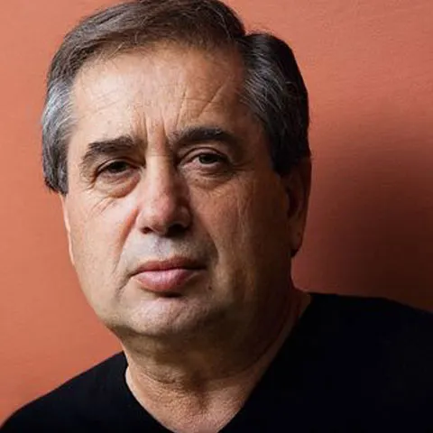 Terenurile lui Ioan Niculae valorează dublu faţă de cele ale lui Becali