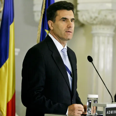 Geoană, după întâlnirea cu premierul desemnat: Croitoru ar trebui să-şi depună mandatul