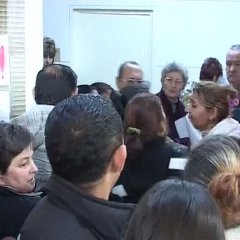 Sute de locuitori din Sfântu Gheorghe au stat la coadă pentru ajutoarele de încălzire