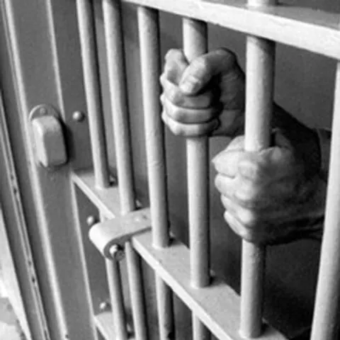 Dezbatere despre avort la Penitenciarul Giurgiu la care au fost doar bărbaţii închişi, nu şi femeile