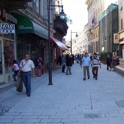 Primăria nu a reziliat contractul cu firma care restaurează zona istorică, a spus viceprimarul Raicu, contrazicându-l pe Oprescu