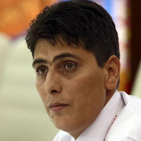 PD-L sector 5 acuză poliţia comunitară de distrugerea afişelor