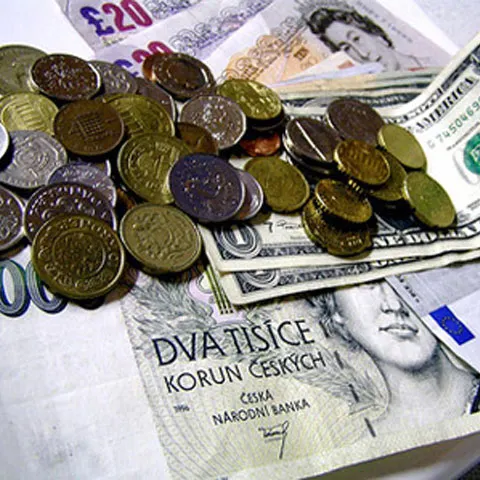  Economia britanică a rămas în recesiune în al treilea trimestru, contrar estimărilor