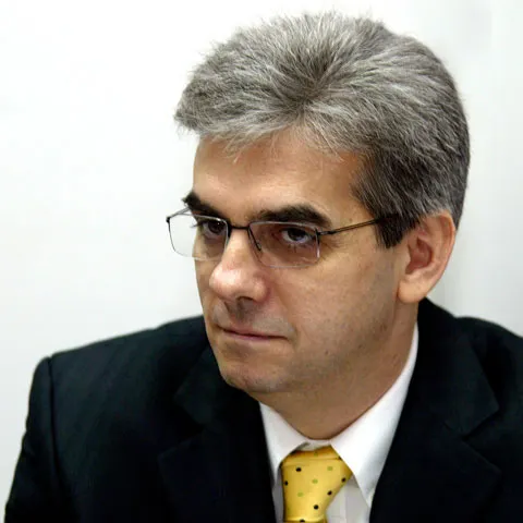 Nicolăescu: Premierul desemnat e un pion, îl vom dovedi prin votul Parlamentului