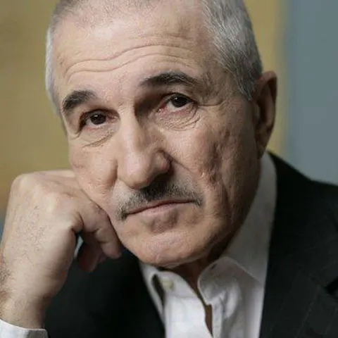 Gheorghe Dinică a fost internat la secţia de terapie intensivă a Spitalului Floreasca din Capitală
