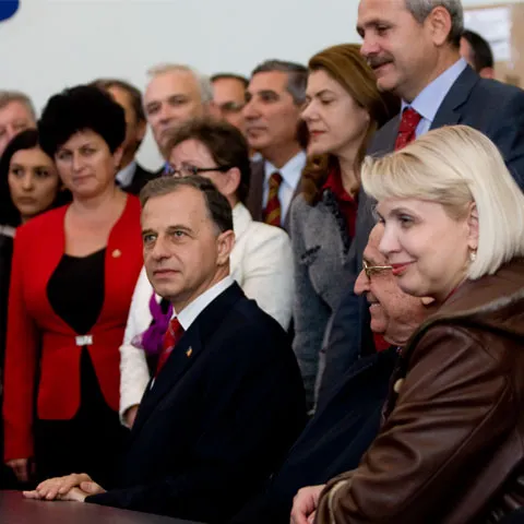 Ce cred prezidenţiabilii despre femeile politician şi operaţii estetice