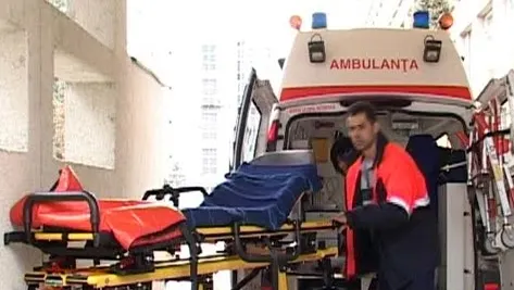 Un jandarm din Vatra Dornei se află în stare gravă după ce s-a împuşcat în cap