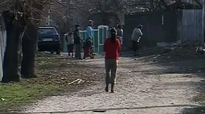 O bătrână din Păcureţi spune că viceprimarul a vrut să o violeze - VEZI VIDEO