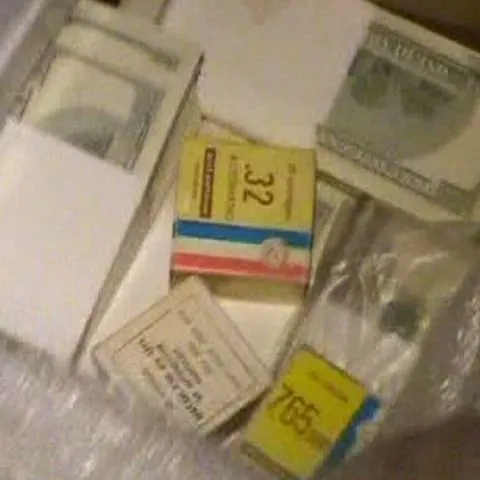 Operaţiune antidrog în Serbia: Poliţiştii au confiscat zeci de kilograme de droguri, arme şi muniţii