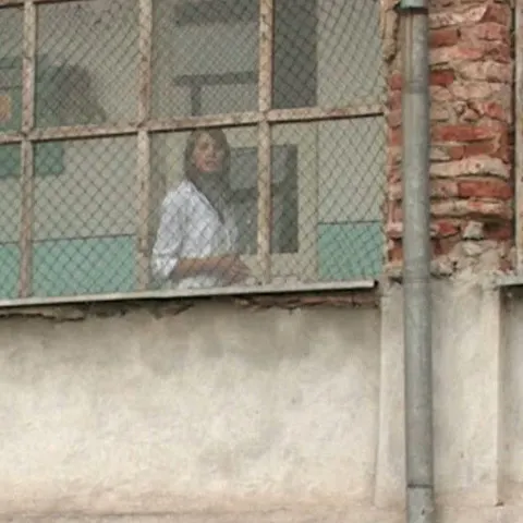 Bolnavii Secţiei de Psihiatrie din Luduş ar trebui mutaţi, dar nu există o clădire pentru ei