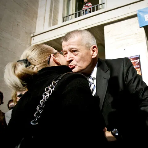 Oprescu: Aproape tot electoratul lui Geoană, dacă acesta nu va intra în turul doi, vine spre mine