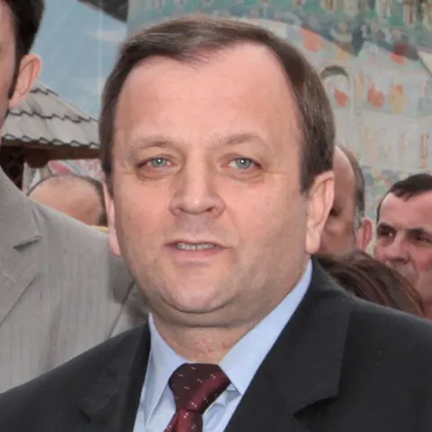Flutur neagă acuzaţiile privind folosirea Romsilva de către PD-L în campania electorală