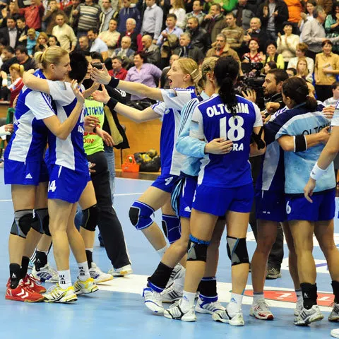 Handbal - Oltchim-Ştiinţa Bacău 41-22, într-un meci devans din etapa a 7-a a Ligii Naţionale