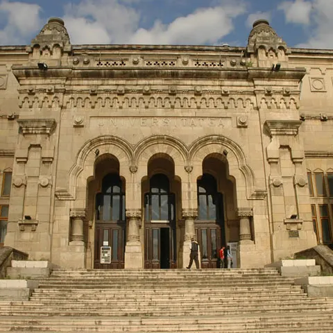 Universitatea "Dunărea de Jos" din Galaţi îşi suspendă cursurile de teama gripei noi