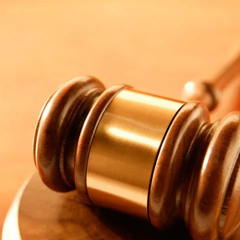 ÎCCJ - Statul român trebuie să-i plătească lui Adrian Tărău 20.000 de lei daune pentru arestarea sa 