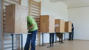 Coadă interminabilă la secţia de votare specială din Bistriţa