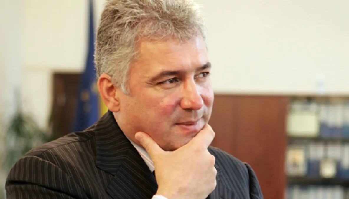 Aurul din Roşia Montană i-a luat ochii lui Videanu, scrie evz.ro