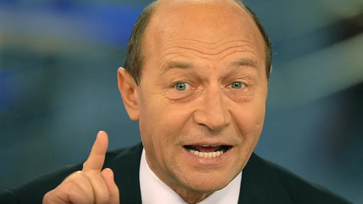Băsescu: Hrebenciuc a sunat la vreo două case de sondare să-i crească lui Geoană procentele