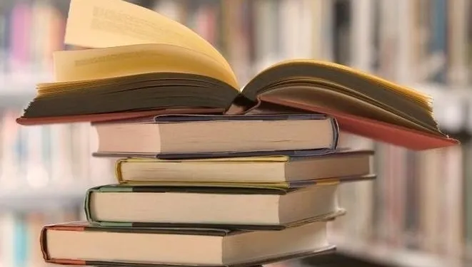 Unul din trei români nu citeşte niciodată cărţi, potrivit unui studiu