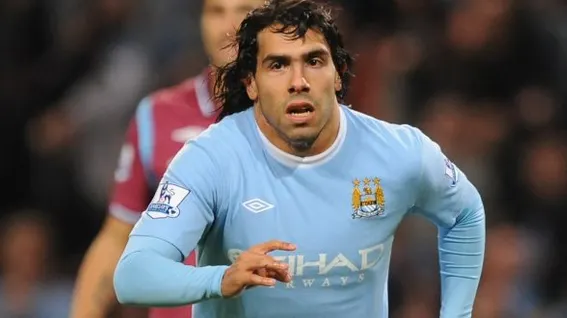VIDEO/Tevez face spectacol şi pe terenul de tenis