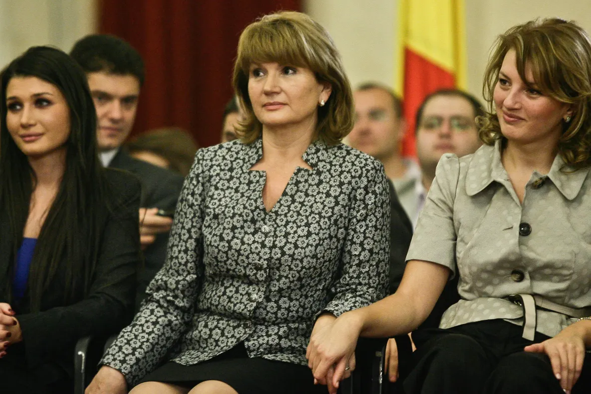 Maria Băsescu rupe tăcerea: Dinescu să-şi ceară scuze, Traian Băsescu nu m-a lovit niciodată, nici pe copii