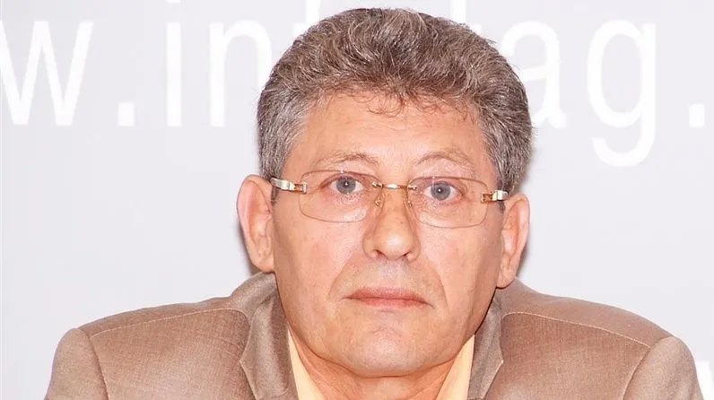 Mihai Ghimpu cere să se spună în viitoarea Constituţie moldoveană că limba de stat este româna