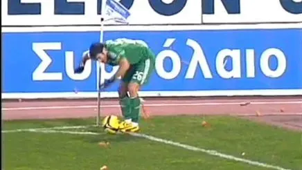 Karagounis, atacat cu morcovi! - VEZI VIDEO