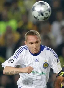 La Sala Sporturilor din Braşov a început Turneul Vedetelor la fotbal 