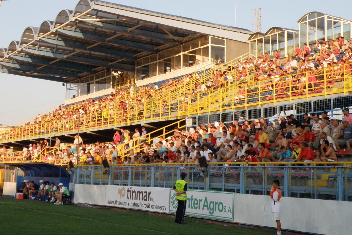 Mai multă siguranţă pentru meciul Gloria Bistriţa - Rapid Bucureşti, pe Stadionul Municipal Bistriţa