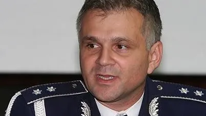 MAI neagă acuzaţiile aduse de PSD potrivit cărora PD-L a dispus ştergerea imaginilor din secţiile de votare