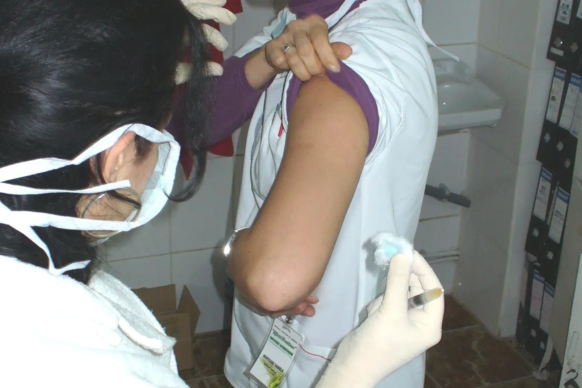 Vrâncenii, reticenţi la vaccinarea împotriva AH1N1