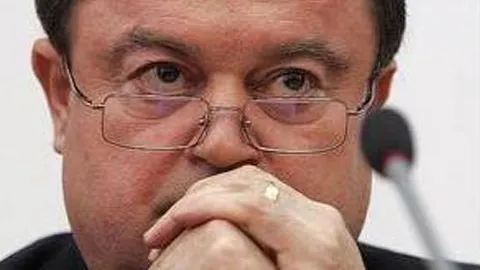 Blaga: Vor urma şi alte arestări în cazul furtului de arme de la Ciorogârla