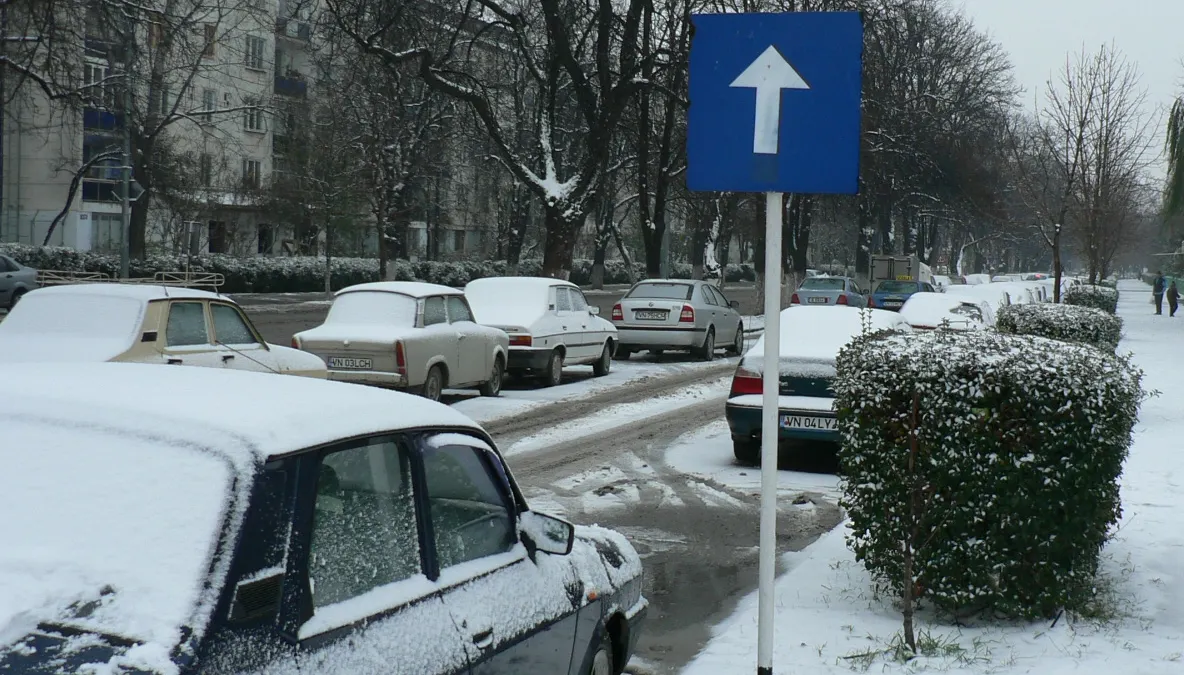 Circulaţie îngreunată pe drumurile din Vrancea