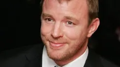 Guy Ritchie a devenit din nou tată
