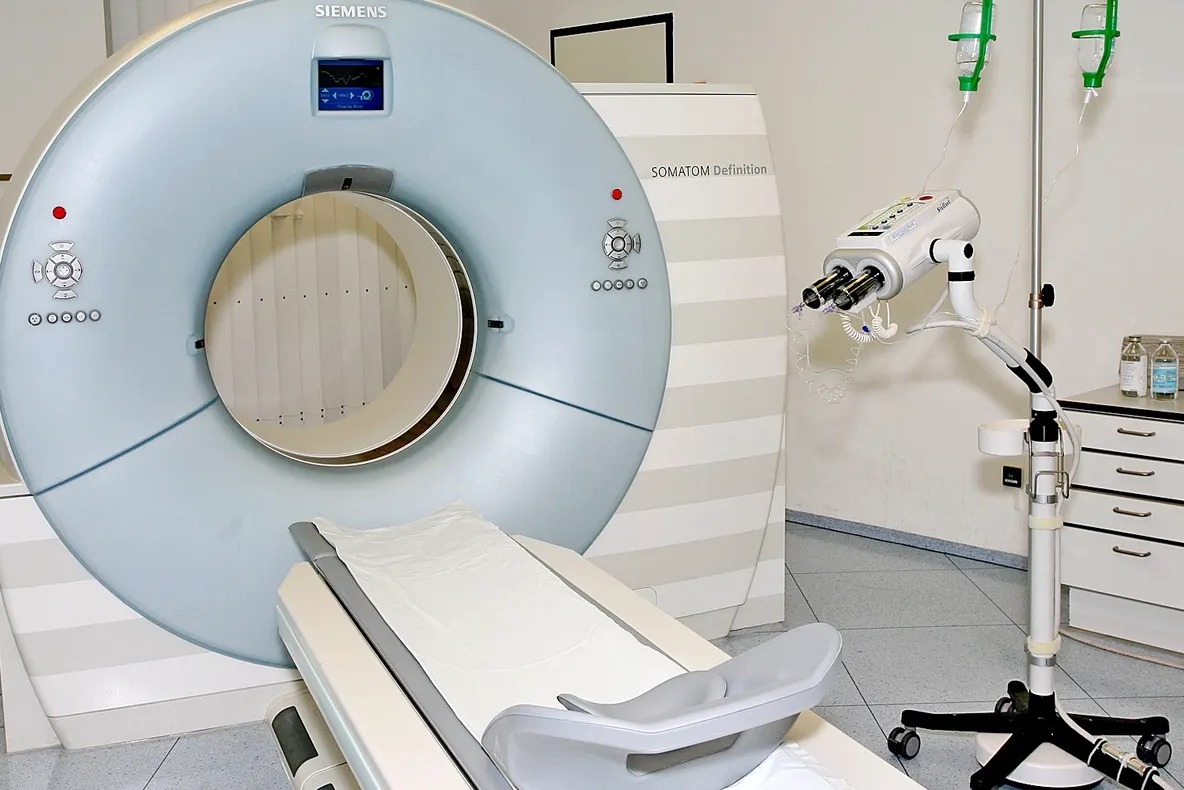 Tomograful care a rănit o pacientă de la SJU Timișoara era ieșit din garanție și a funcționat mult timp fără avize