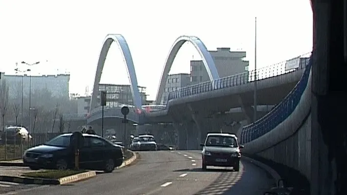 Poduri și pasaje din București, adevărate pericole pentru trecători - Nicușor Dan a dezvăluit datele îngrijorătoare ale expertizelor