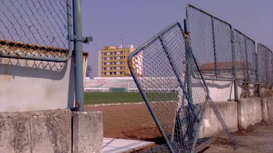 Statul va investi peste 100 de milioane de euro pentru renovarea a patru stadioane din Capitală