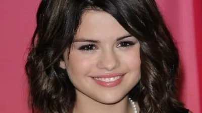 De ce a anunţat Selena Gomez că social media e extrem de periculoasă pentru tineri